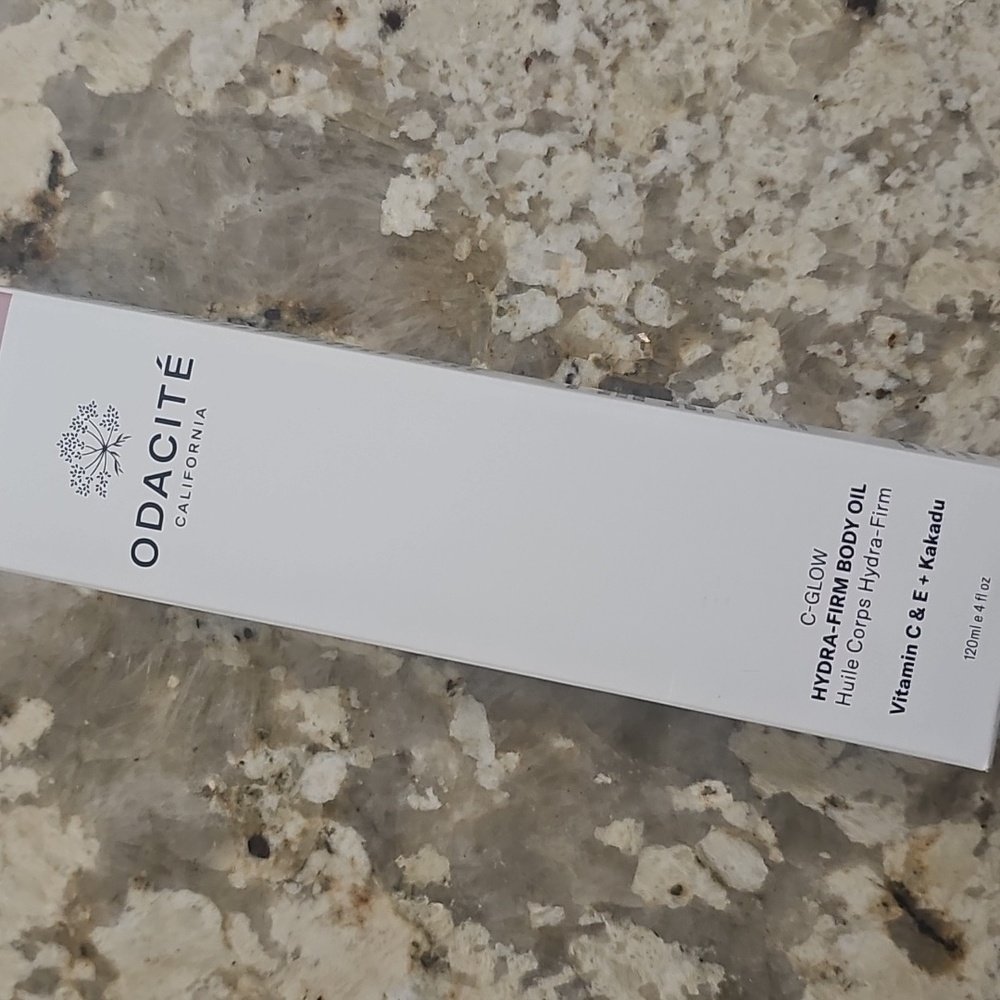 NIB - Odacite Hydra Firm Oil - C Glow, NIB